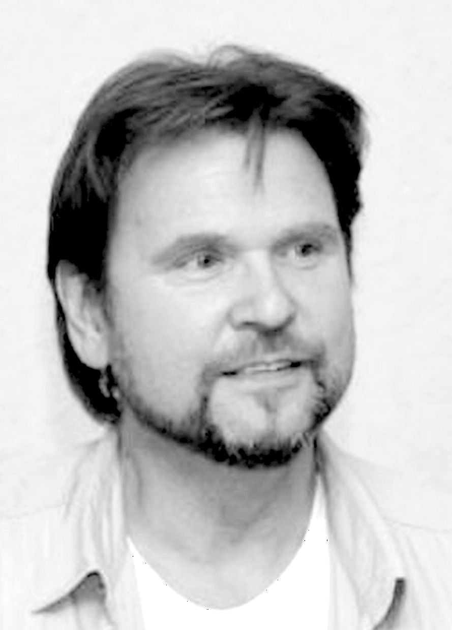 Сергей Ларин